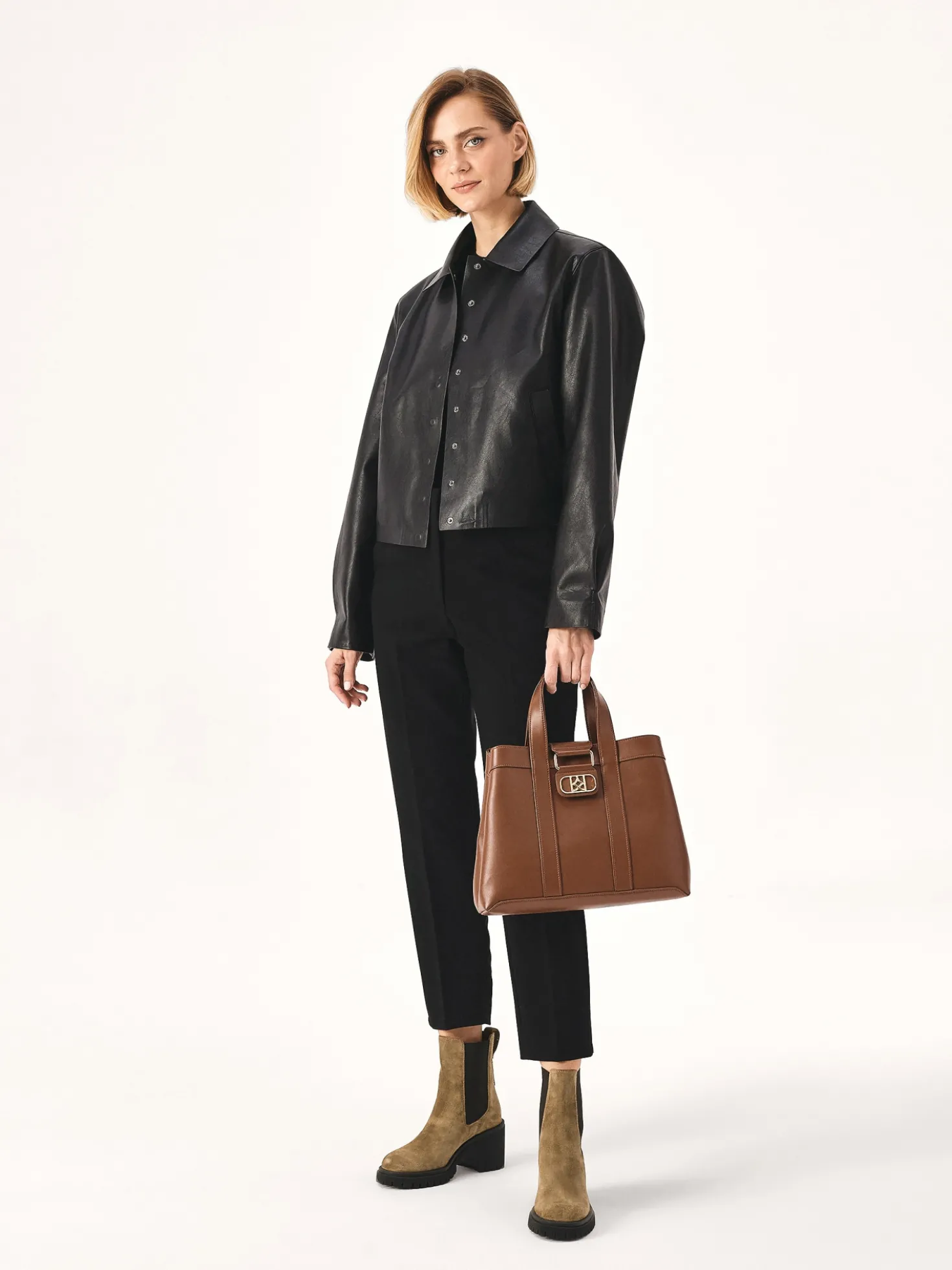Wsuwane zamszowe botki w stylu casual