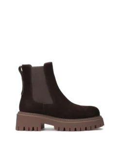 Zamszowe botki typu Chelsea boots
