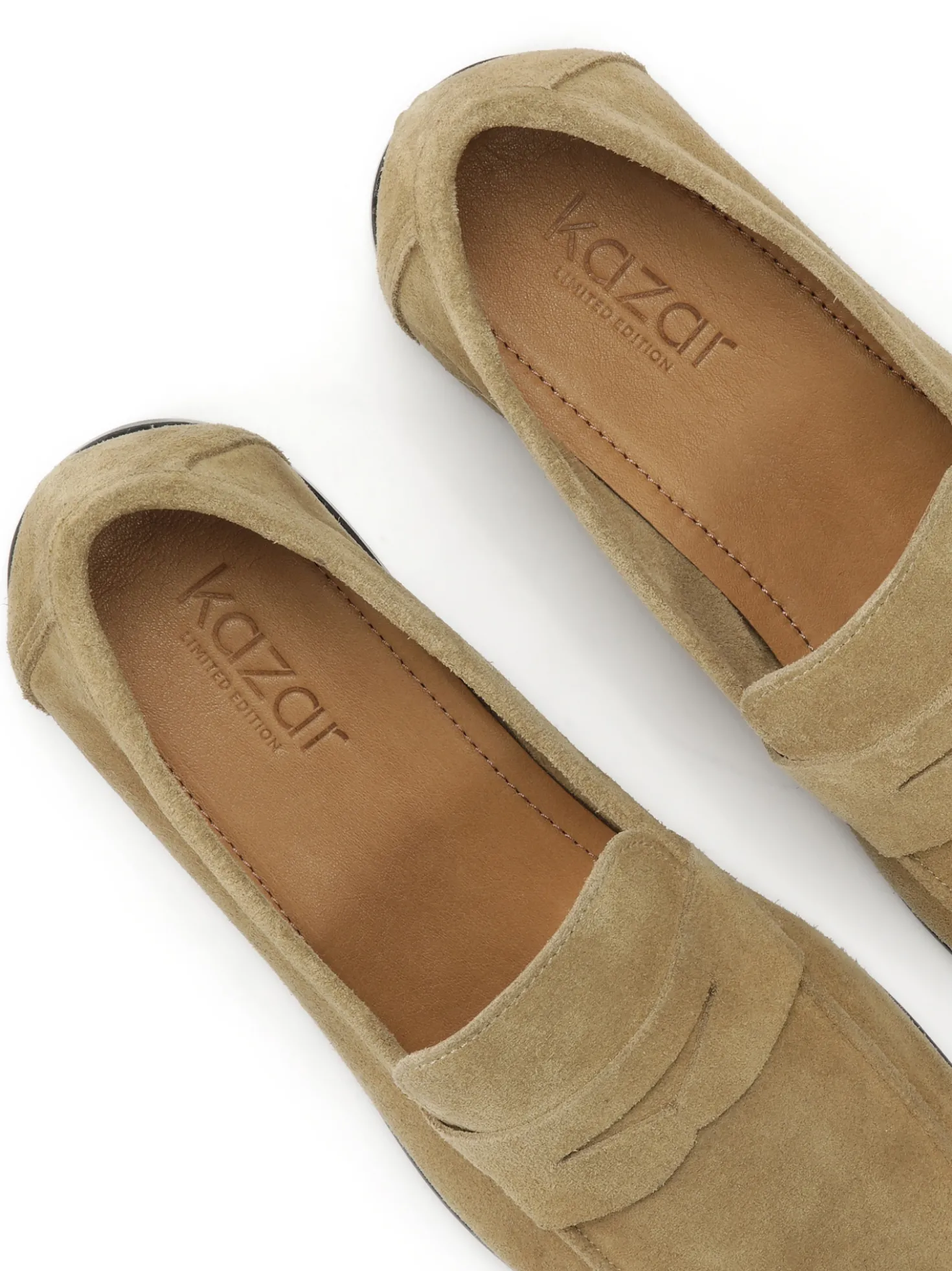 Zamszowe loafersy z kolekcji Limited Edition