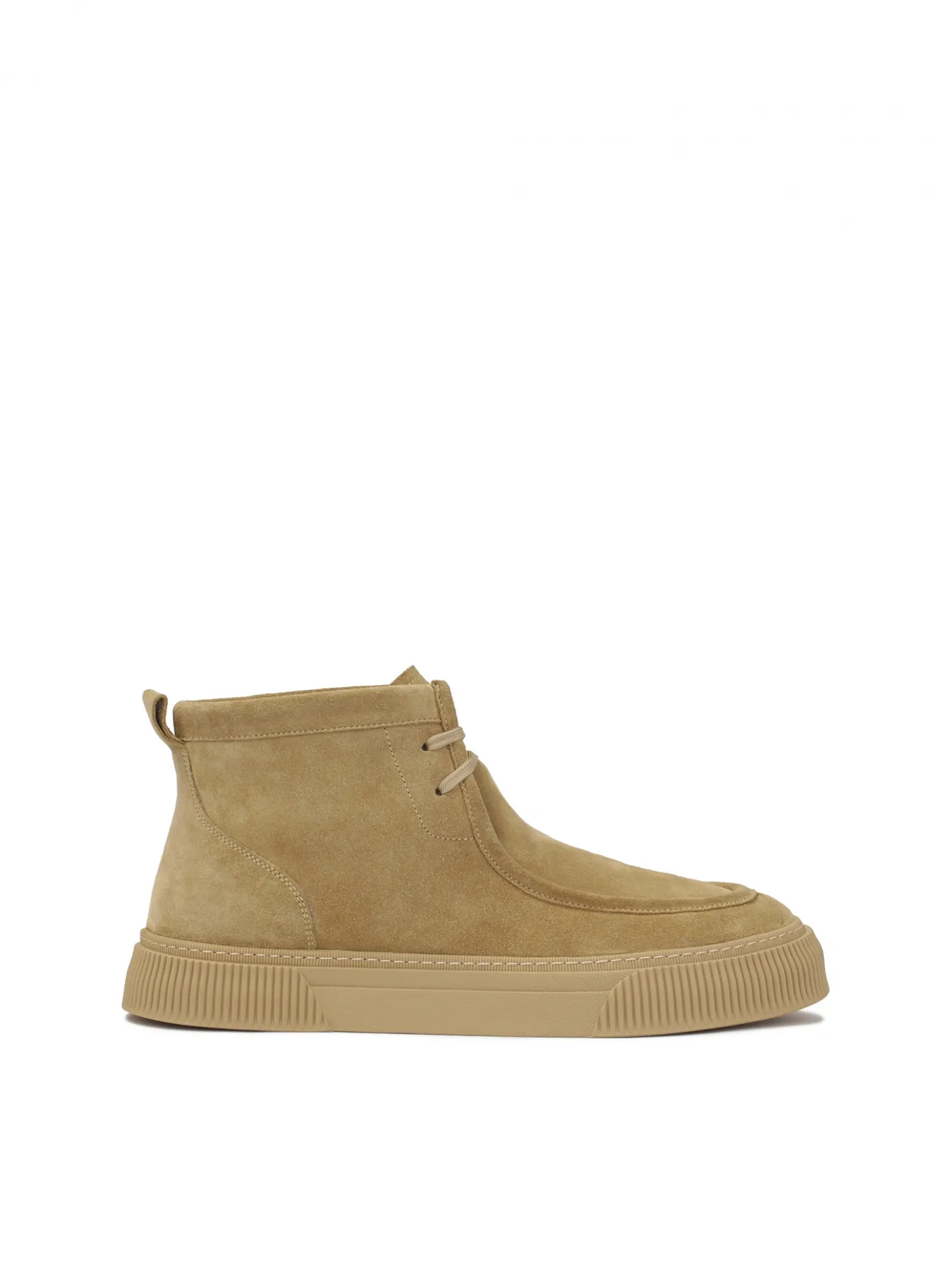 Zamszowe sneakersy z wyższą cholewką